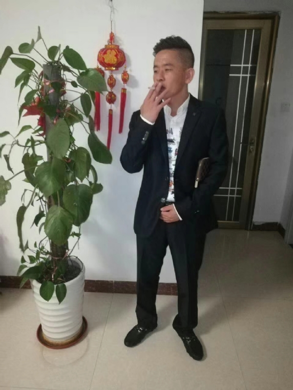 男人三十而立的第二张照片--保定相亲服务中心