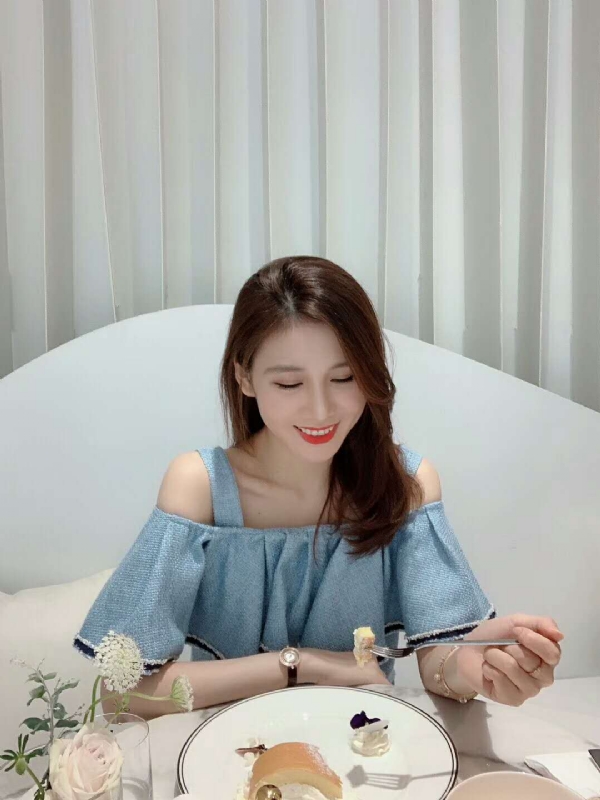 Emily的第三张照片--保定相亲服务中心