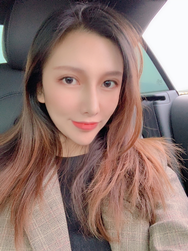 李岚Lancy的第一张照片--保定相亲服务中心