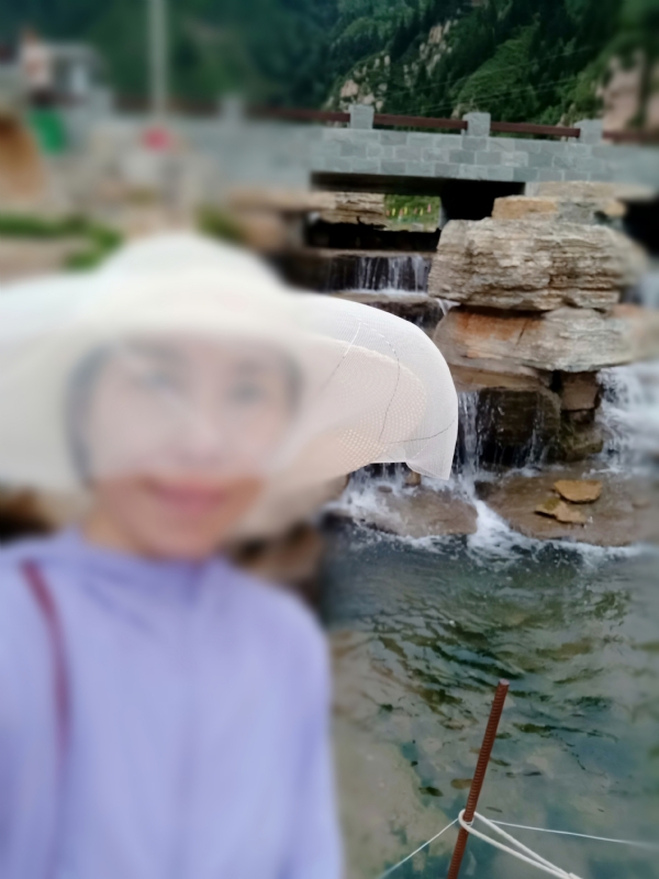 沥秋的第一张照片--保定相亲服务中心