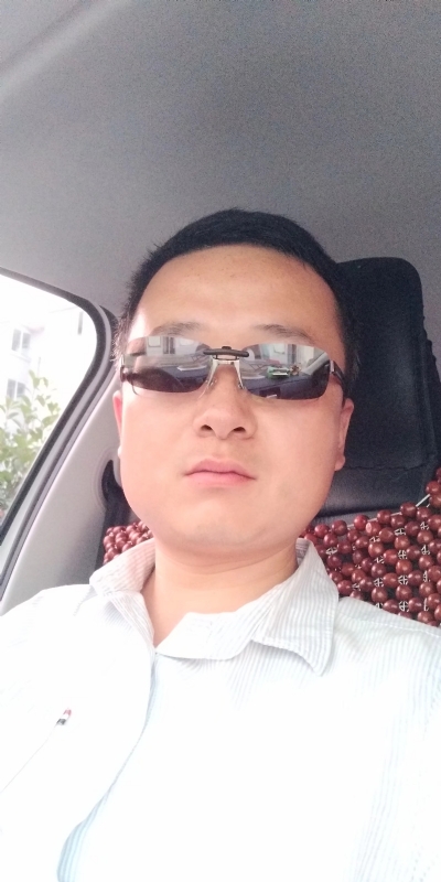 痛苦的单身狗的第一张照片--保定相亲服务中心