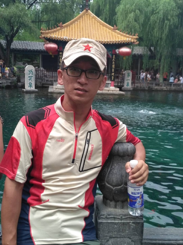 晓峰的第一张照片--保定相亲服务中心
