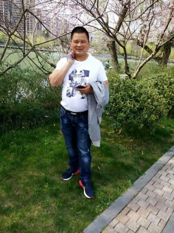 纯爷们的第一张照片--保定相亲服务中心