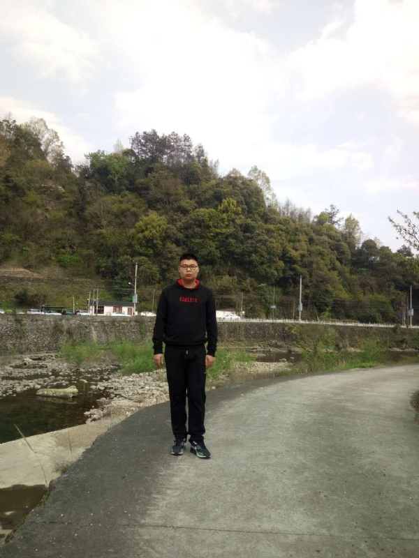 等着上钩的鱼的第二张照片--保定相亲服务中心