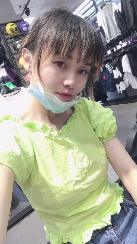 婀娜袅袅的第一张照片--保定相亲服务中心