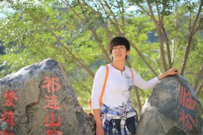 弱水河边青春草的第一张照片--保定相亲服务中心