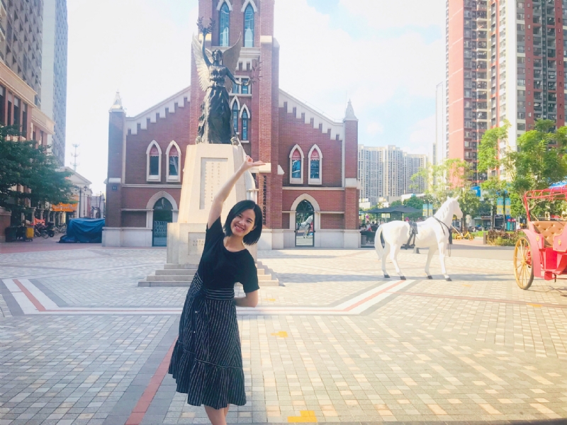 小容的第三张照片--保定相亲服务中心