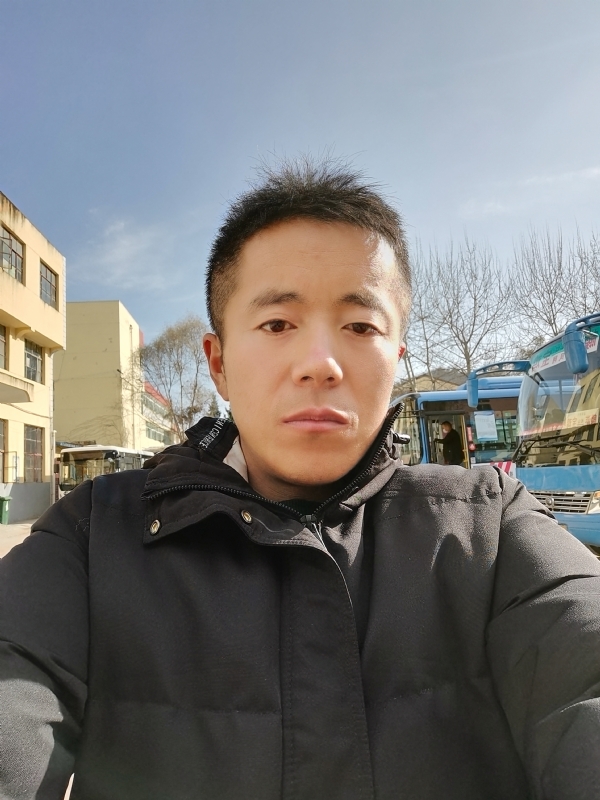 孤独的云的第二张照片--保定相亲服务中心