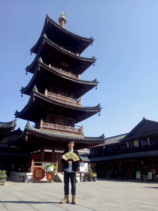 流浪共和的第一张照片--保定相亲服务中心