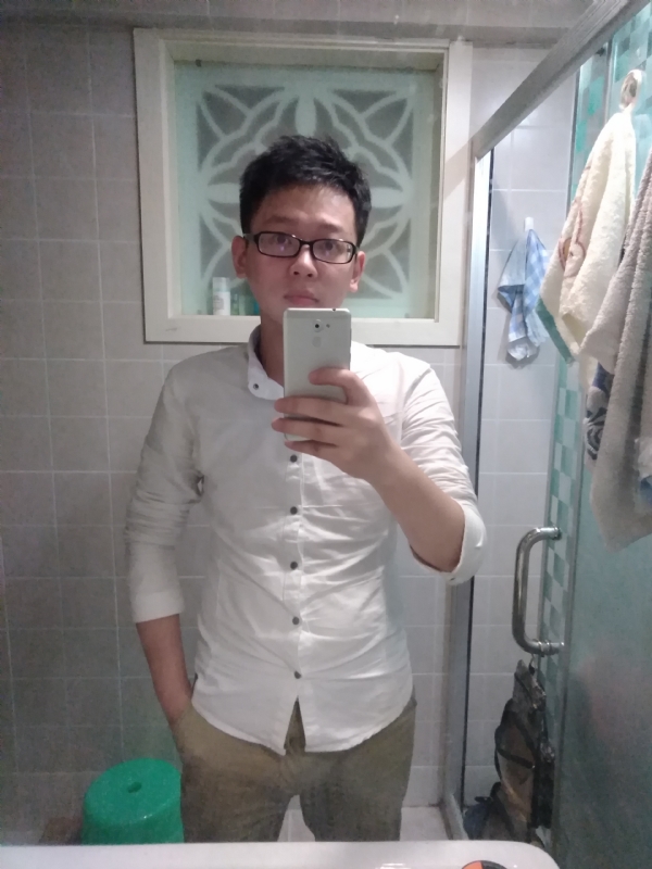 花谢魂伤的第一张照片--保定相亲服务中心