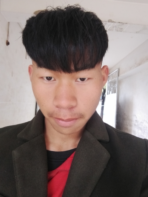 少年不在少的第一张照片--保定相亲服务中心
