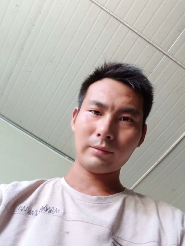 快乐肥宅水的第一张照片--保定相亲服务中心