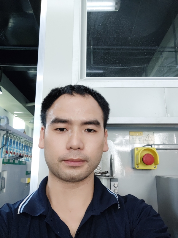 黄伟的第一张照片--保定相亲服务中心