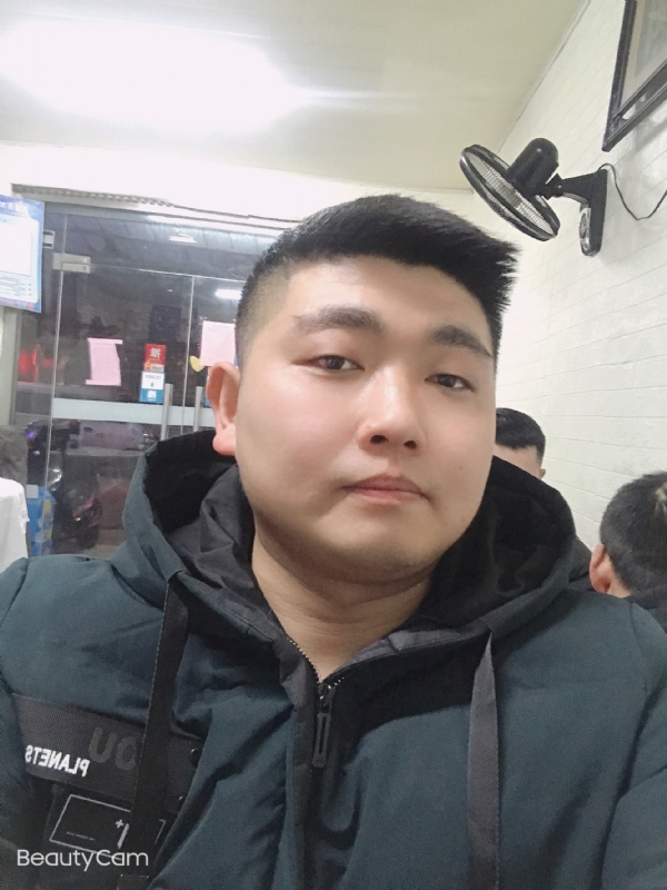 回忆是个小孩的第一张照片--保定相亲服务中心