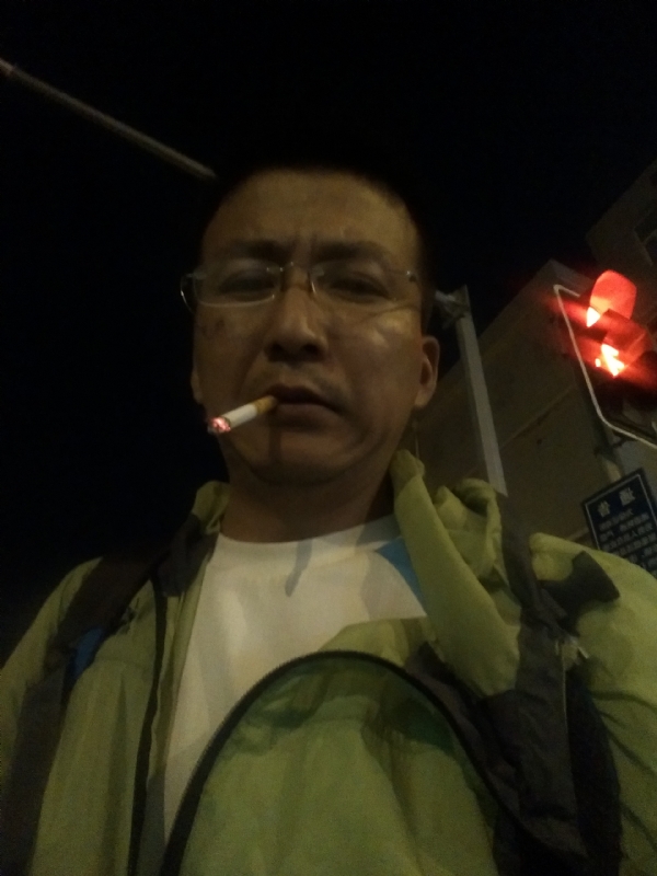 认真的生活的第一张照片--保定相亲服务中心