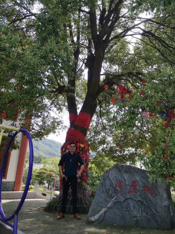 霸气的第一张照片--保定相亲服务中心
