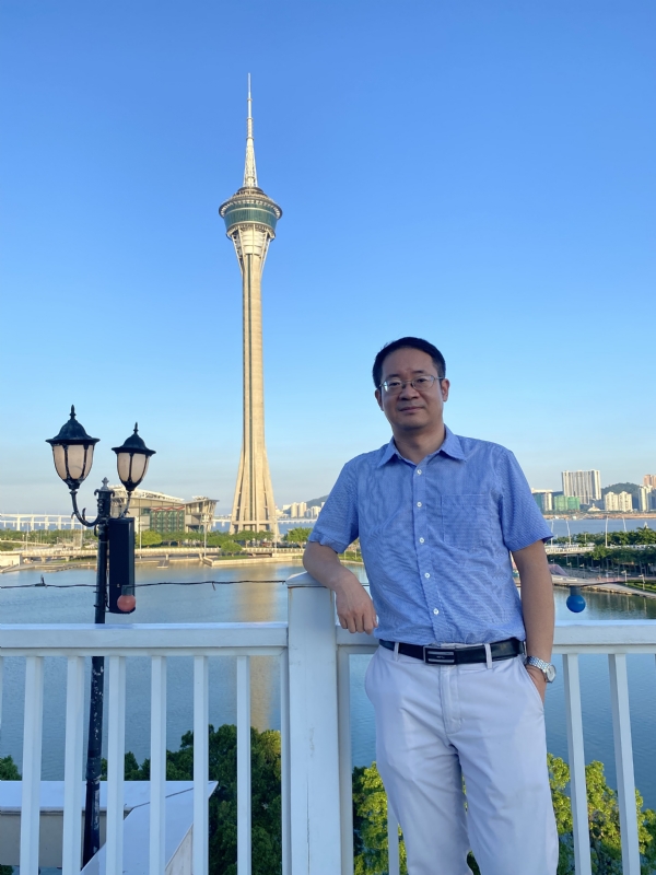 Yangyi的第三张照片--保定相亲服务中心