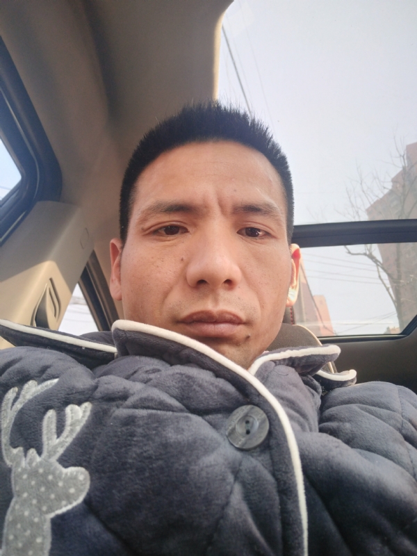 青春不长在的第一张照片--保定相亲服务中心