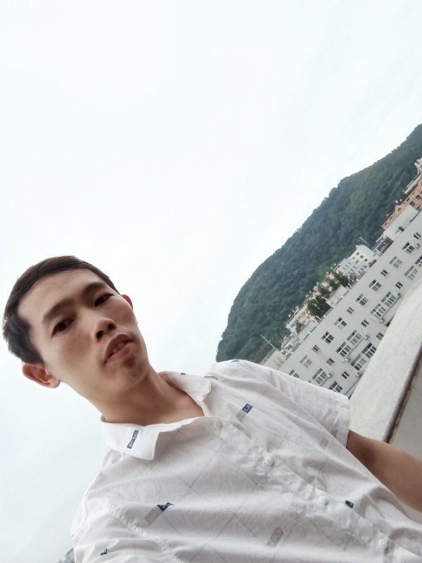 会飞的鱼的第一张照片--保定相亲服务中心