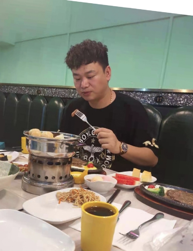 杰的第二张照片--保定相亲服务中心