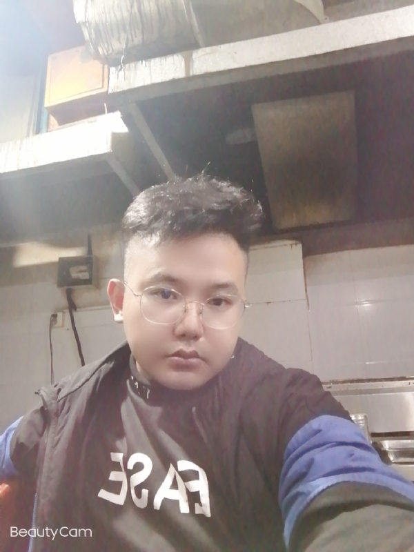 棒哥的第一张照片--保定相亲服务中心