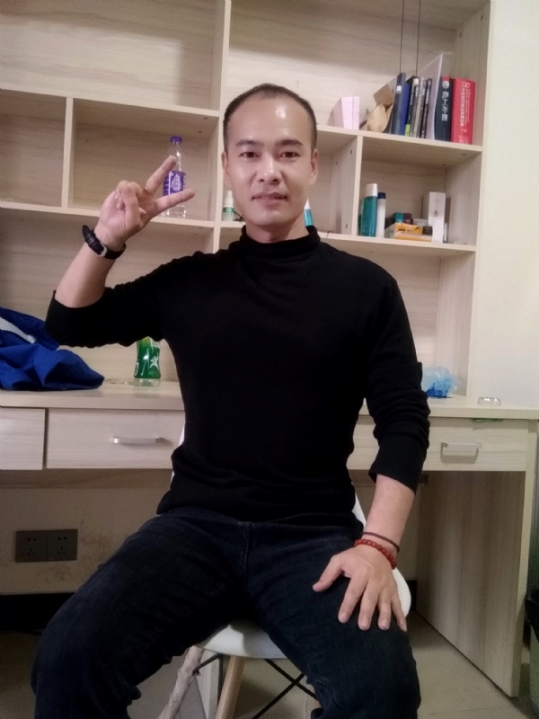 熊大与熊二的第一张照片--保定相亲服务中心