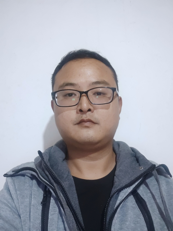 爱在一瞬间的第一张照片--保定相亲服务中心