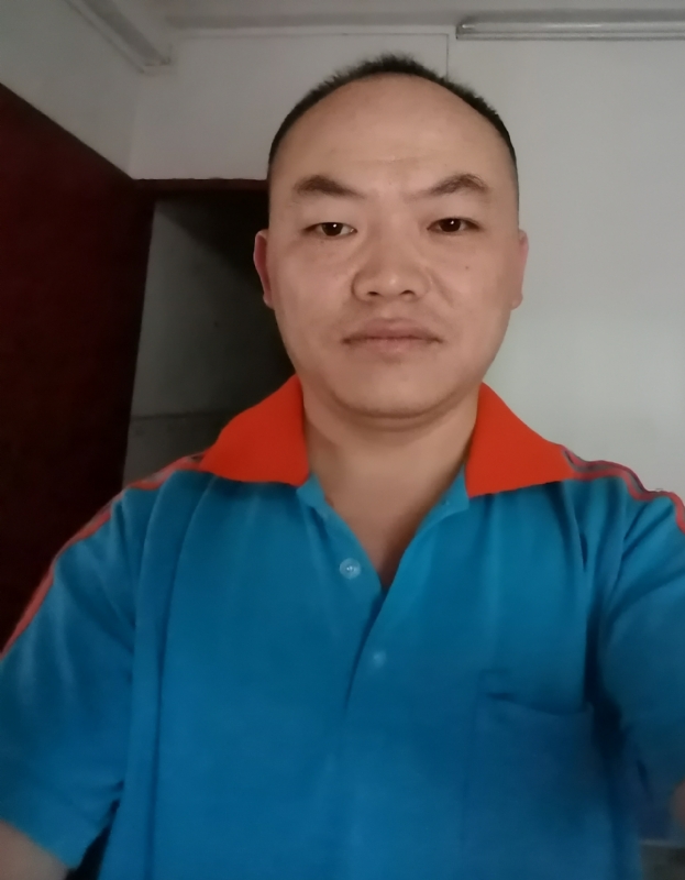 与子携老的第七张照片--保定相亲服务中心