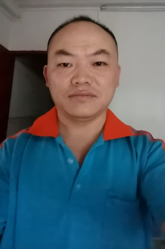 与子携老的第八张照片--保定相亲服务中心