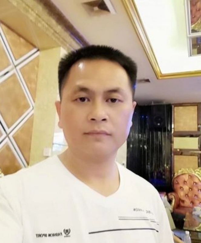 小梁的第二张照片--保定相亲服务中心