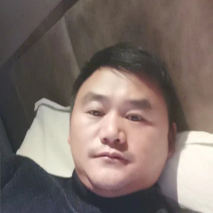 奔跑的第四张照片--保定相亲服务中心