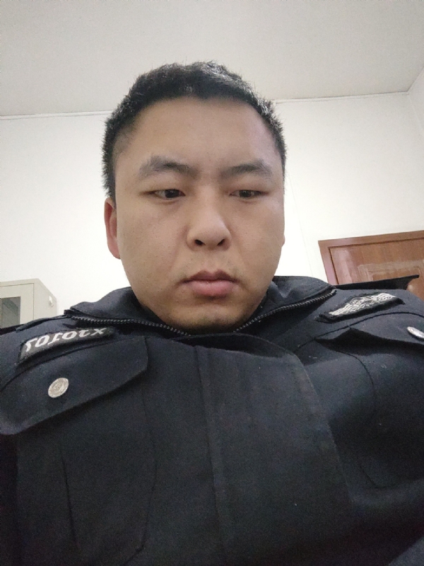 好纠结的第一张照片--保定相亲服务中心