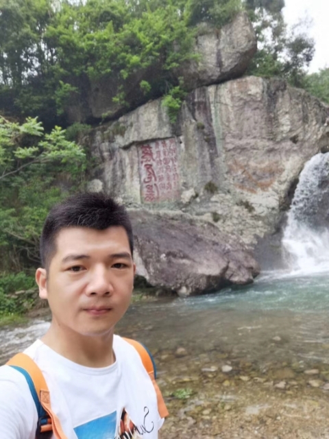 愿得一人心的第一张照片--保定相亲服务中心