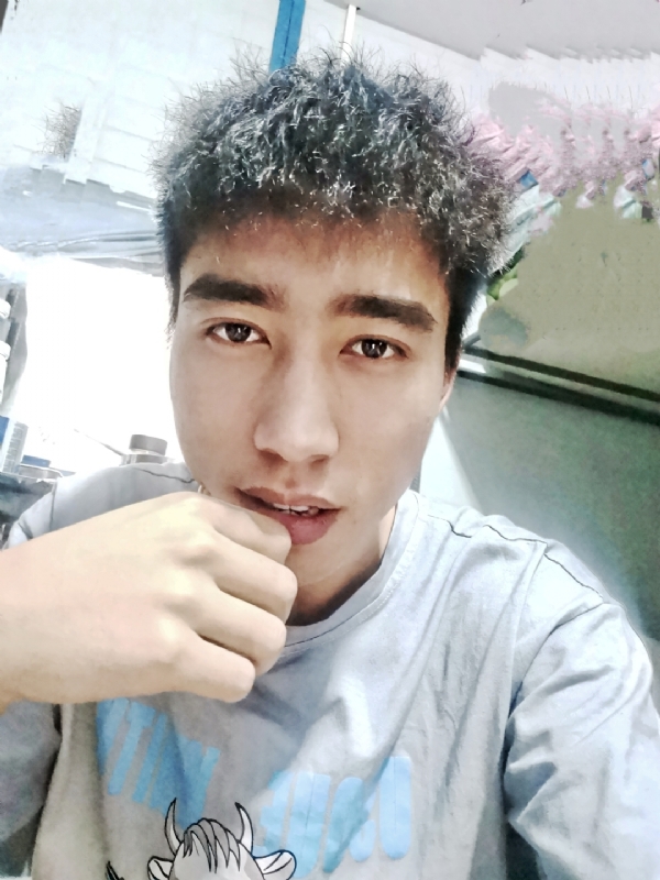 未来可期的第一张照片--保定相亲服务中心