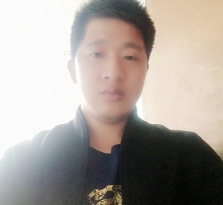 形影不离的第一张照片--保定相亲服务中心