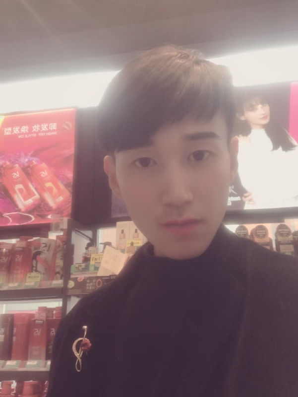 唯美的爱情故事的第一张照片--保定相亲服务中心