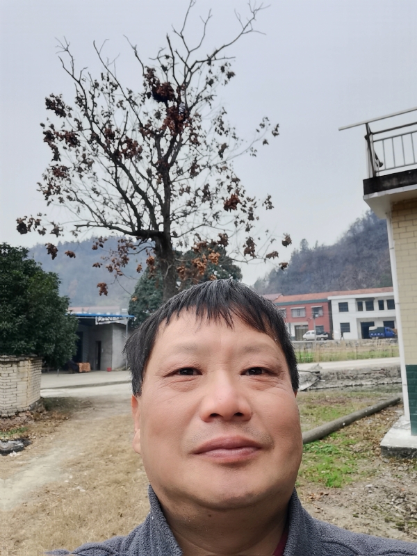 苏众青春冲浪的第二张照片--保定相亲服务中心