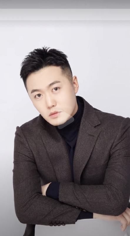 杨天枭的第一张照片--保定相亲服务中心