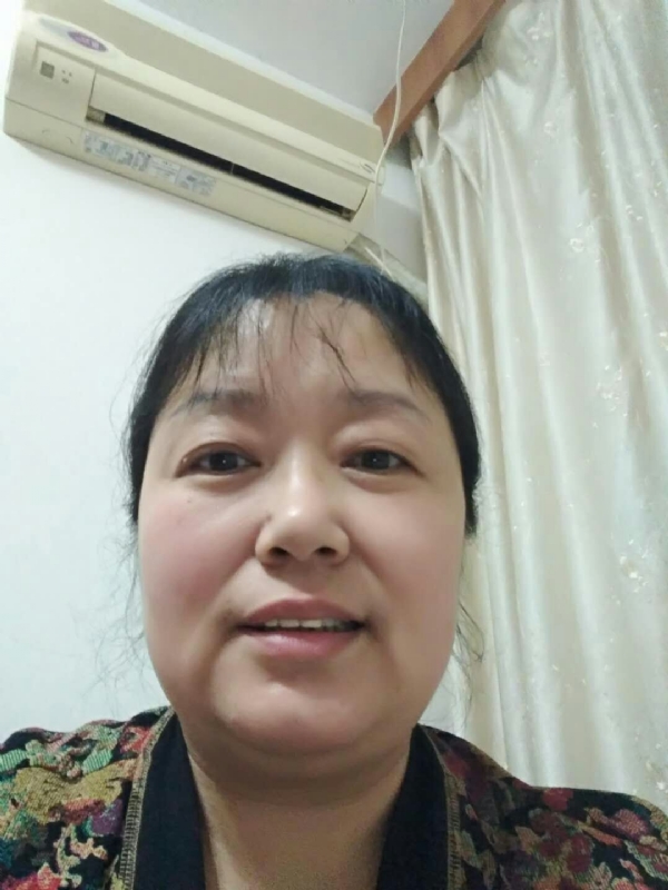 雨中漫步的第一张照片--保定相亲服务中心