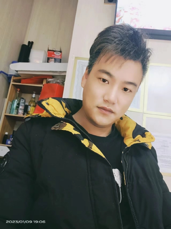 孤酒枕愁眼眠的第一张照片--保定相亲服务中心