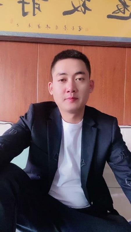 李泽胜的第一张照片--保定相亲服务中心