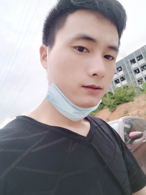何凡的第二张照片--保定相亲服务中心