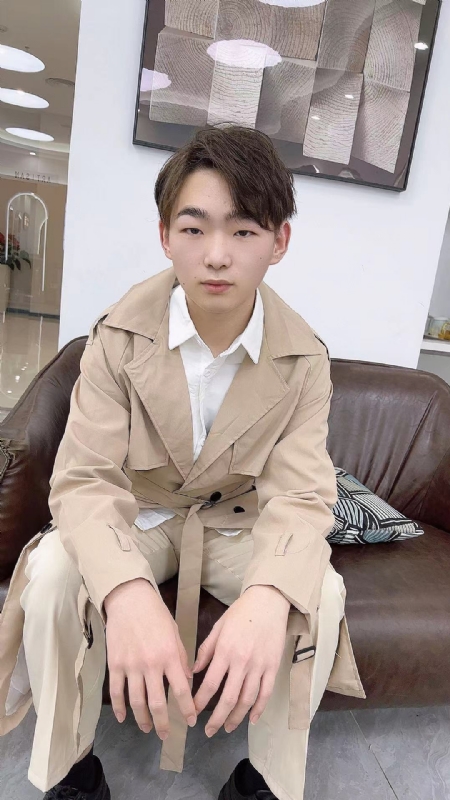 啊哲的第一张照片--保定相亲服务中心