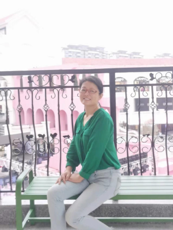 丽华的第四张照片--保定相亲服务中心