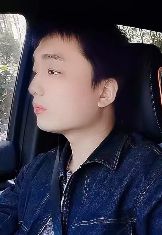 凉锦年的第一张照片--保定相亲服务中心