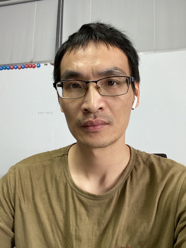 孤独的根号三的第一张照片--保定相亲服务中心