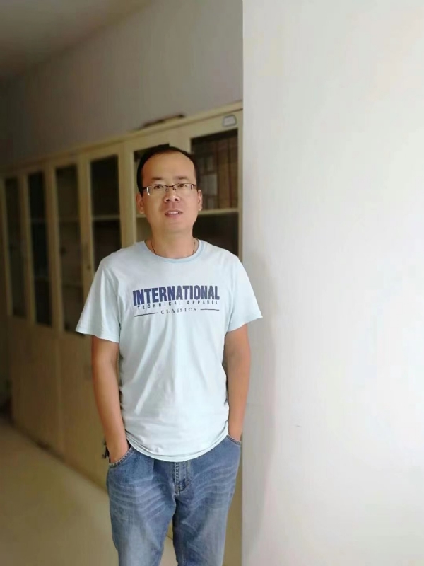 黄土麦田的第三张照片--保定相亲服务中心