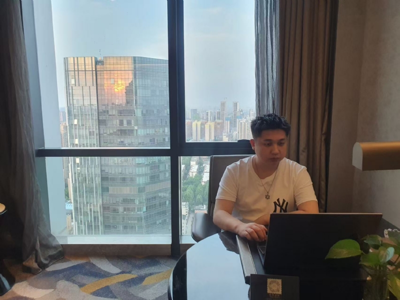 ying的第一张照片--保定相亲服务中心