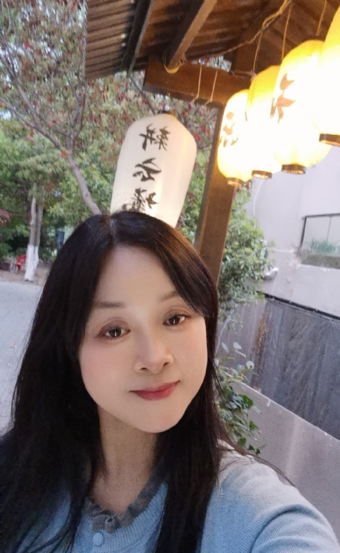 伊伊的第一张照片--保定相亲服务中心