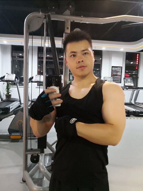 范迪塞尔的第二张照片--保定相亲服务中心
